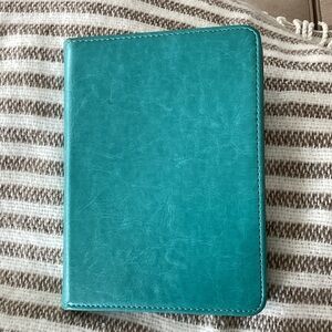 Teal kindle Case